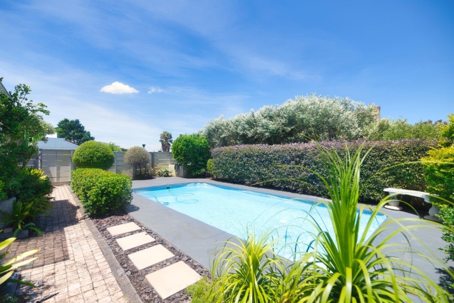 5 Bedroom Property for Sale in Vermont Western Cape